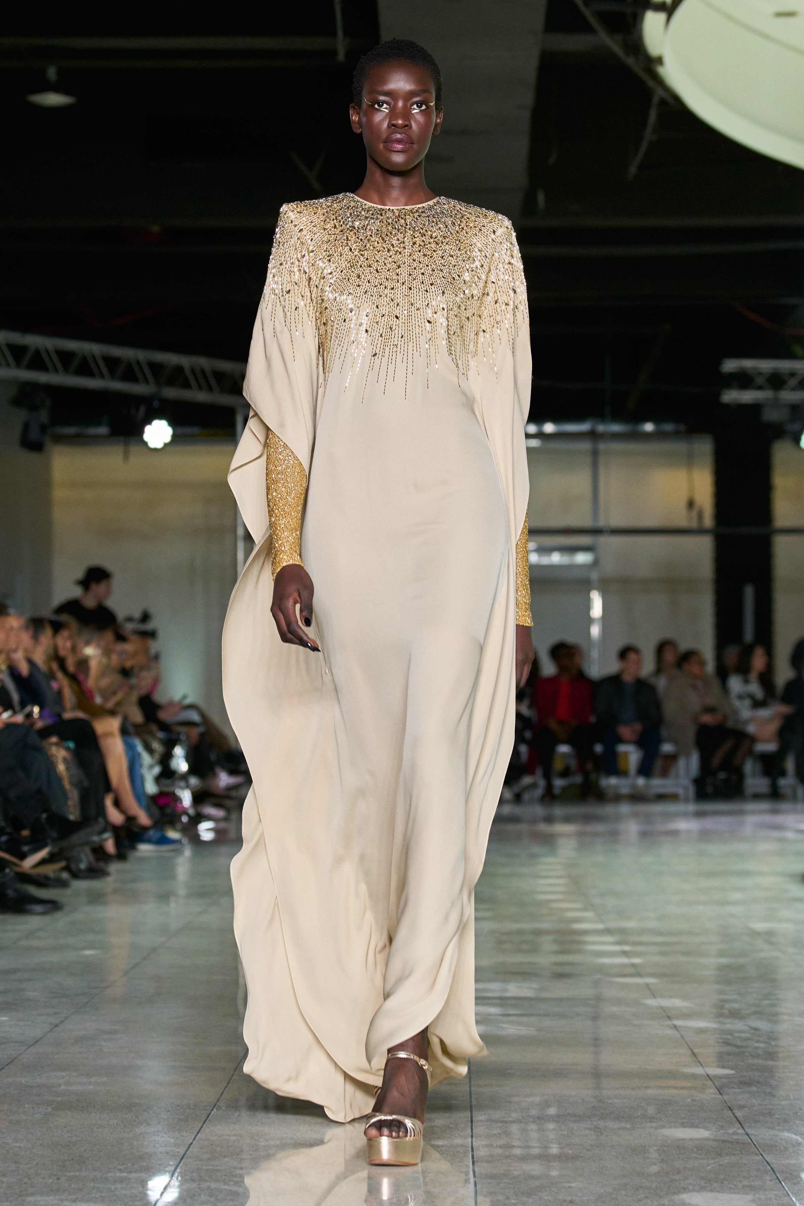 BEADED CAFTAN Naeem Khan BEADED CAFTAN Naeem Khan