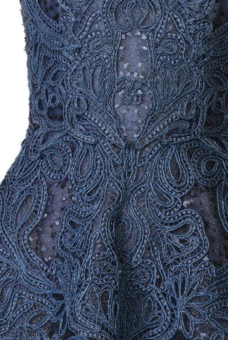RAFFIA STRAPLESS GOWN